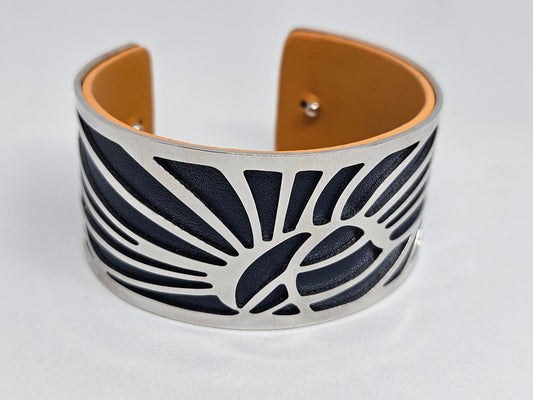 Rise Bangle Bravery Collection - Stellify