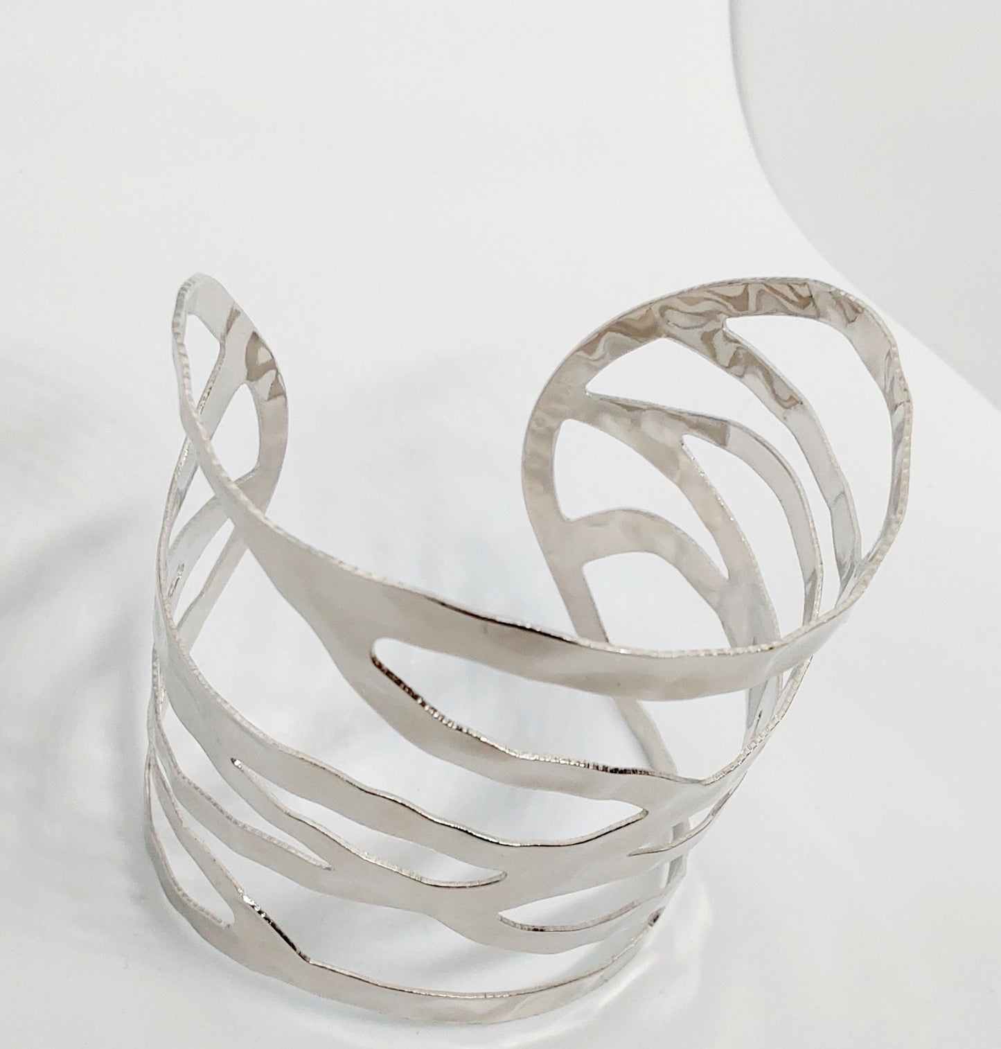 Aphrodite Cuff Bangle Silver - Stellify