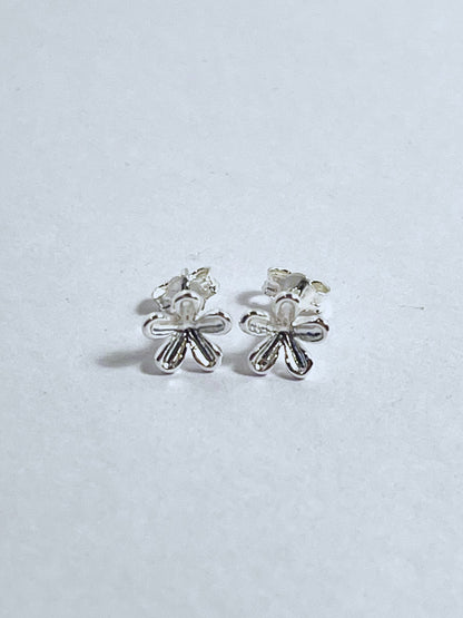 Cute Flower Stud Earrings - Stellify