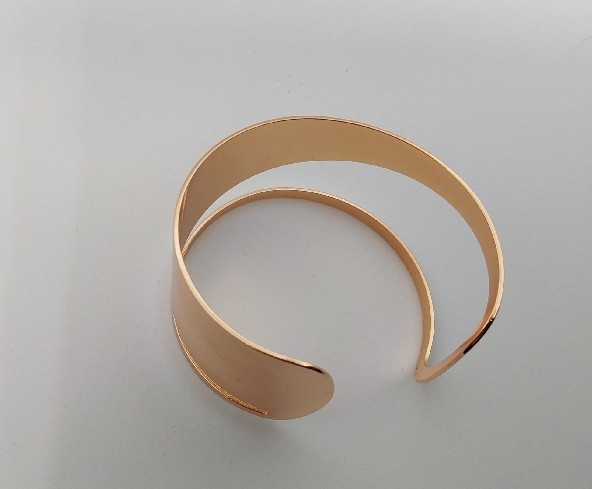 Hera Cuff Bangle Gold - Stellify