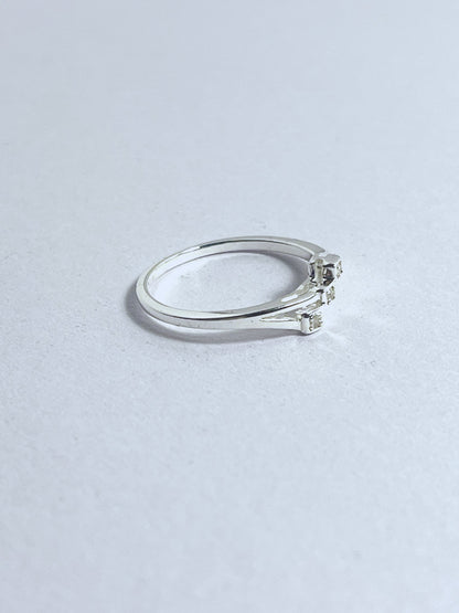 Sterling Silver 3 Stone Staggered White Diamond Ring - Stellify